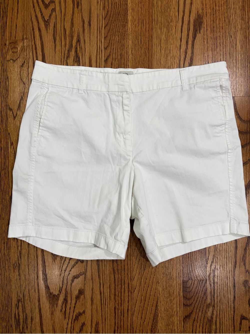 J. Crew White Cotton Bermuda Shorts (14)